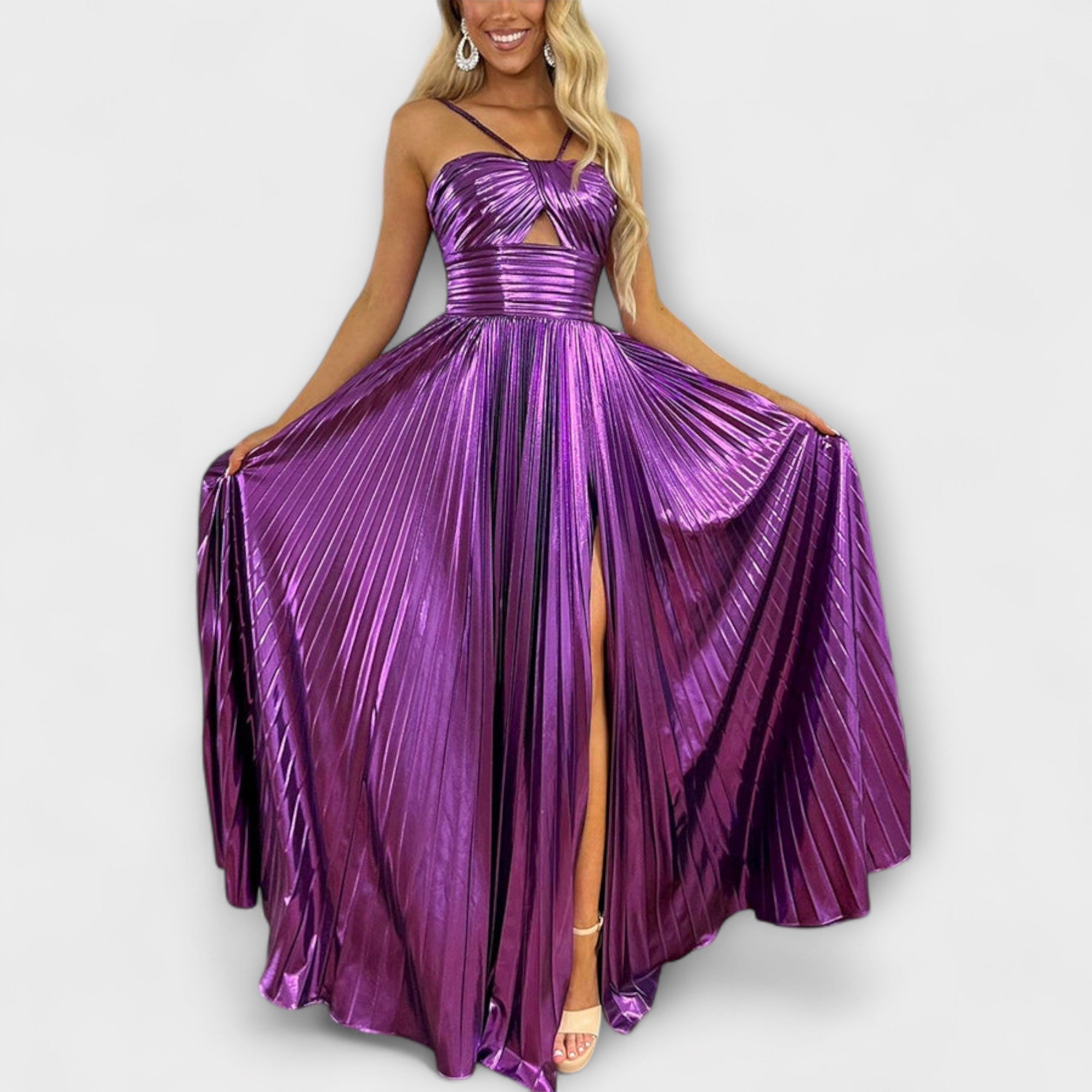 Maxivestido metallikankaasta